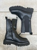 Black boots