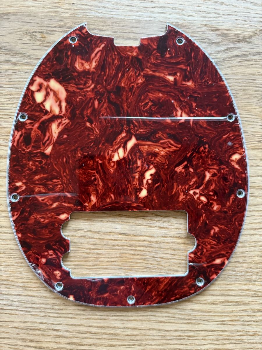 Music Man Strumenti musicali: Musicman Stingray Pickguards – Nuovo (secondo la descrizione) da Zürich venduto da grafvonara 1