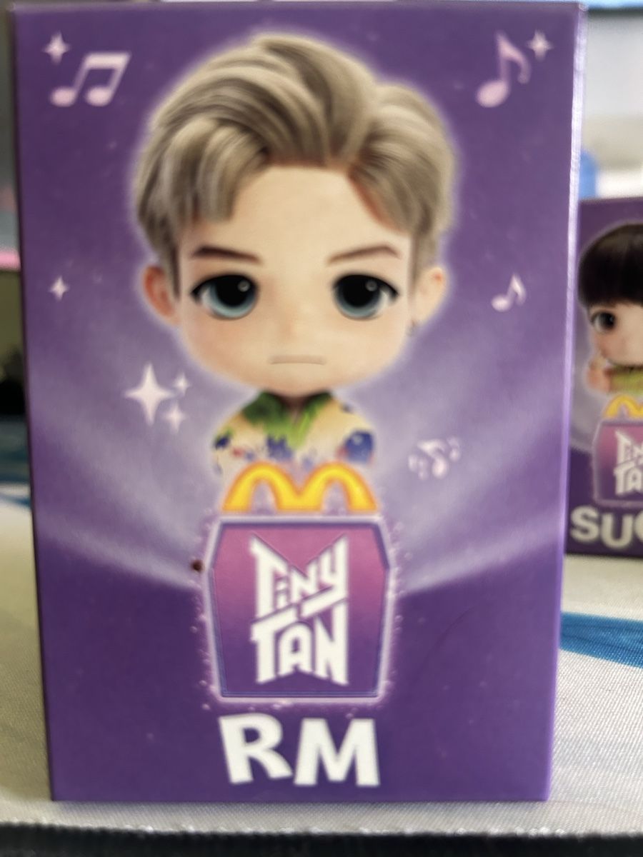 Mc Donald's Statuette: Tiny Tan BTS Figuren Set RM SUGA Jung Kook neu – Nuovo e nell'imballaggio originale da Uster venduto da Melina56 4