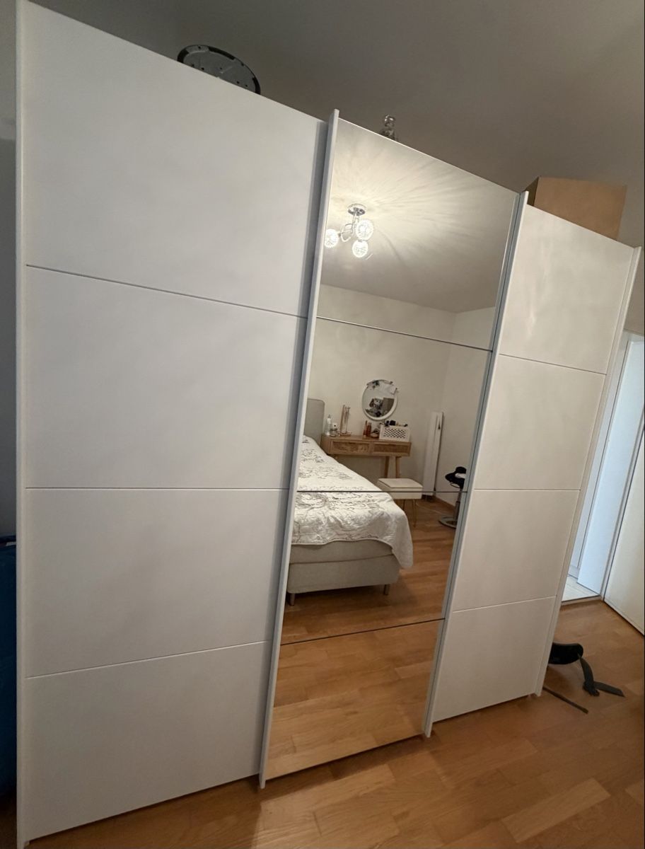Armoires: Kleiderschrank – D'occasion à Dübendorf par mas_lsc9 1