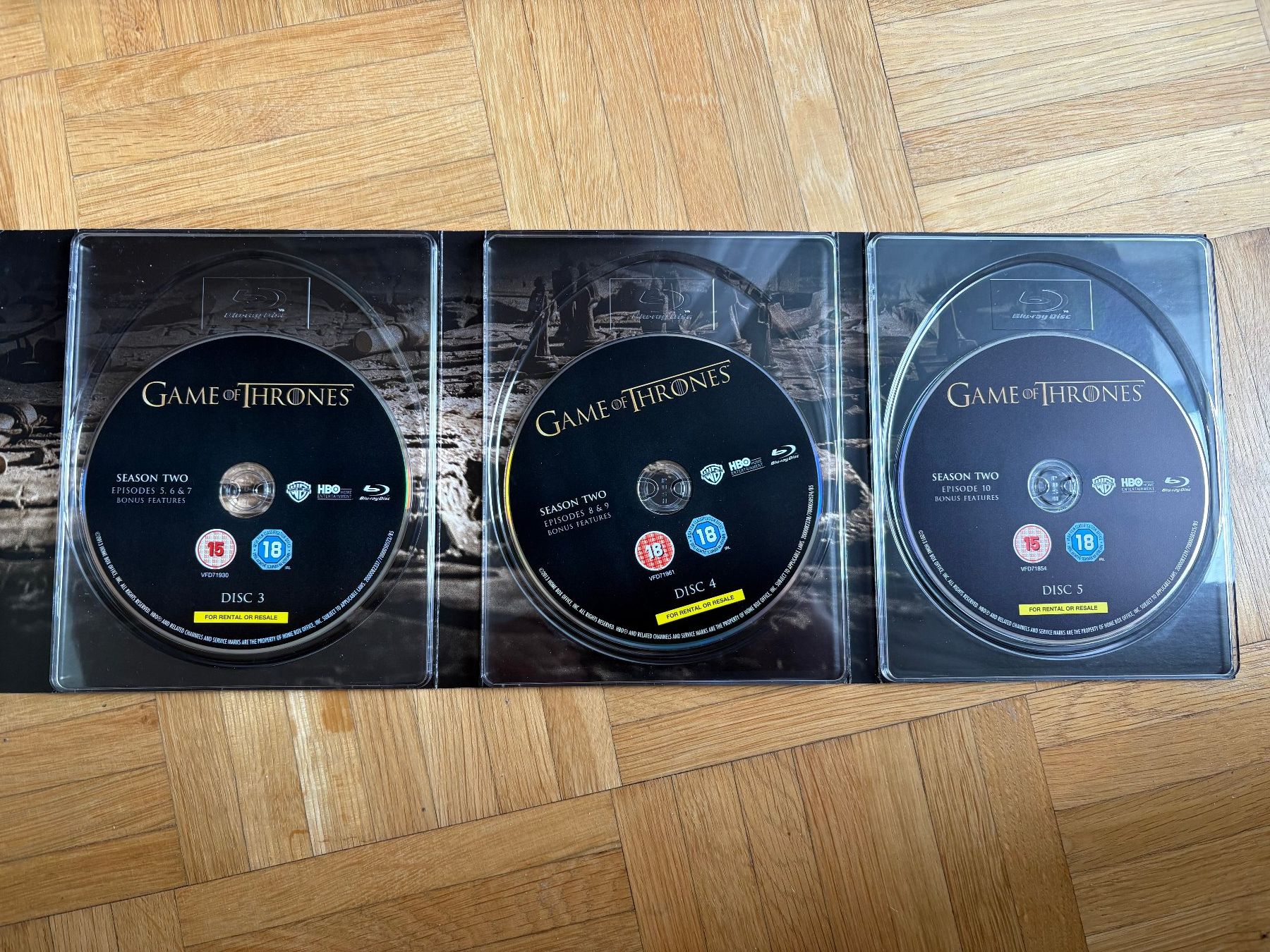 Tutti i DVDs: Game of Thrones - The Complete Second Season - Blu-ray – Usato da Zürich venduto da Malcom 4