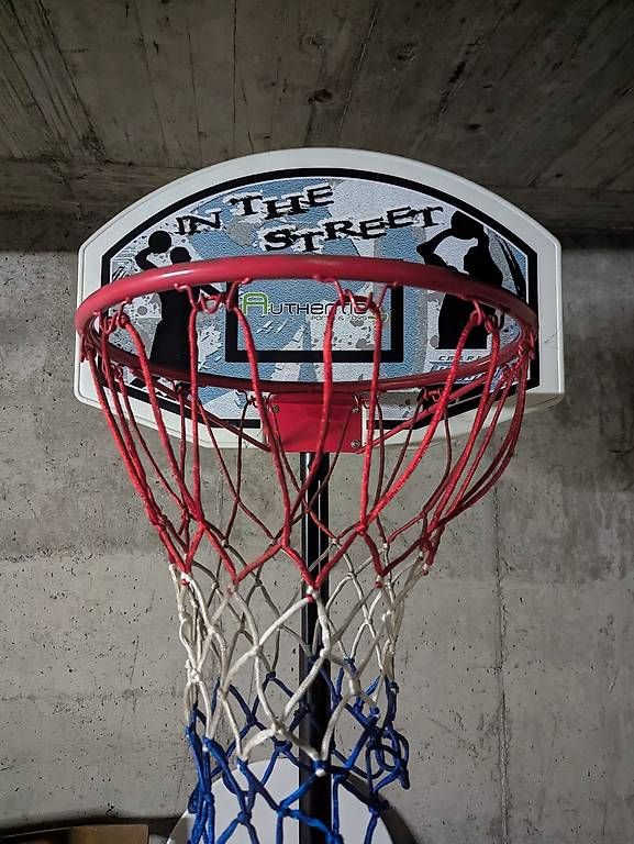 Basketballkörbe: Rete da Basket con supporto / Basketballnetz – Neu und originalverpackt aus Caslano von raf_8p6k 2