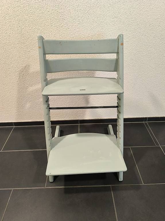 Hochstühle: Stokke Tripp Trapp Original grün – Gebraucht aus Vordemwald von Mueuer