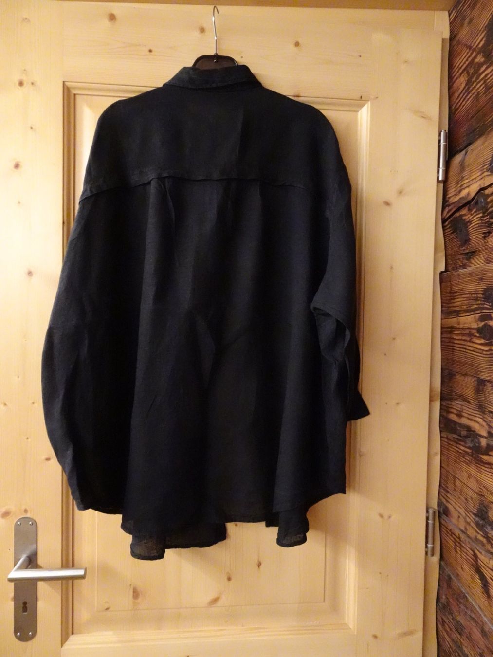 Camicette: Schlichte, schwarze Leinenbluse Gr. XL - 426128 – Usato da Küssnacht am Rigi venduto da Good4Deckeli 1