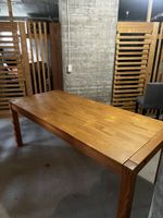 Massiver Holztisch gebraucht