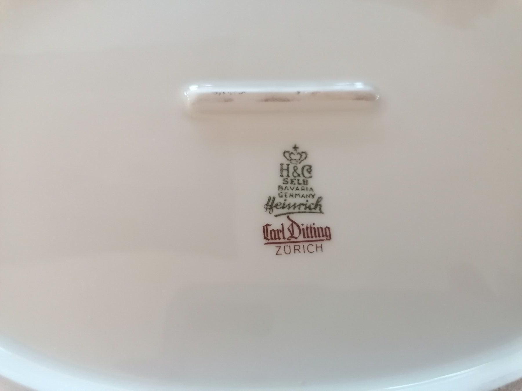 Tutte le decorazioni: Vintageplatte mit goldenem Krokodil – Usato da Wallisellen venduto da Muggeli1970 3