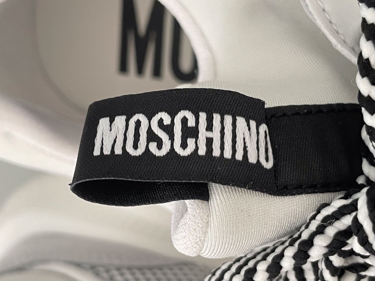 Moschino Scarpe da donna: Baskets Moschino Teddy, taille 38, neuves! – Nuovo e nell'imballaggio originale da Vuadens venduto da Nina11 5