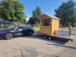 Petit chalet en bois – comme neuf –