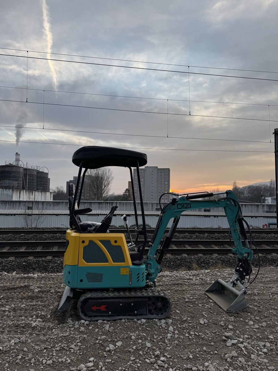 Excavateurs: Bagger 1.5T 250h / 2025 Super Prix – Neuf (Voir description) à Orpund par dizi.98