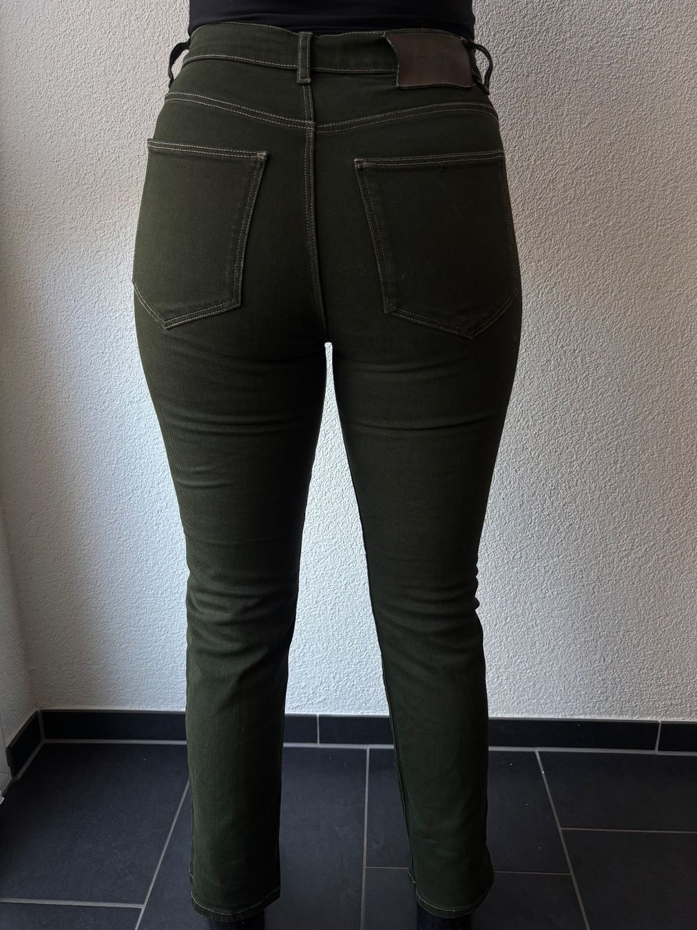 Massimo Dutti Jeans: Massimo Jeans S / 36 Grün – Gebraucht aus Zürich von jas_5mwh