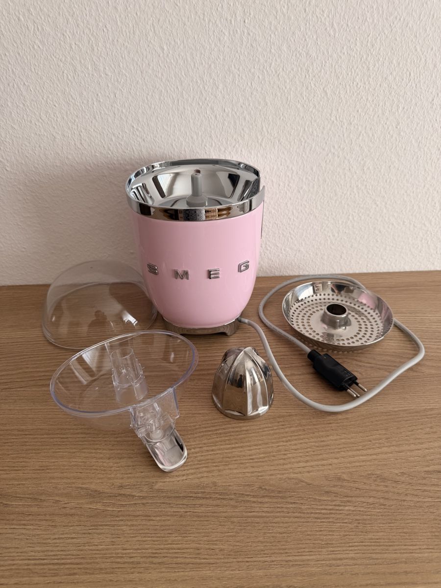 Smeg Elettrodomestici da cucina: SMEG Zitruspresse Rosa – Usato da Dübendorf venduto da MariaS. 1
