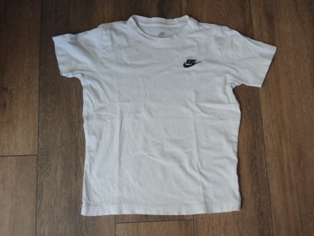 Tee shirt Nike blanc taille 137-147cm