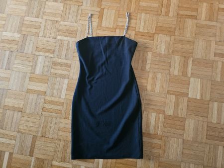Kleid mit Glitzersteinen Träger