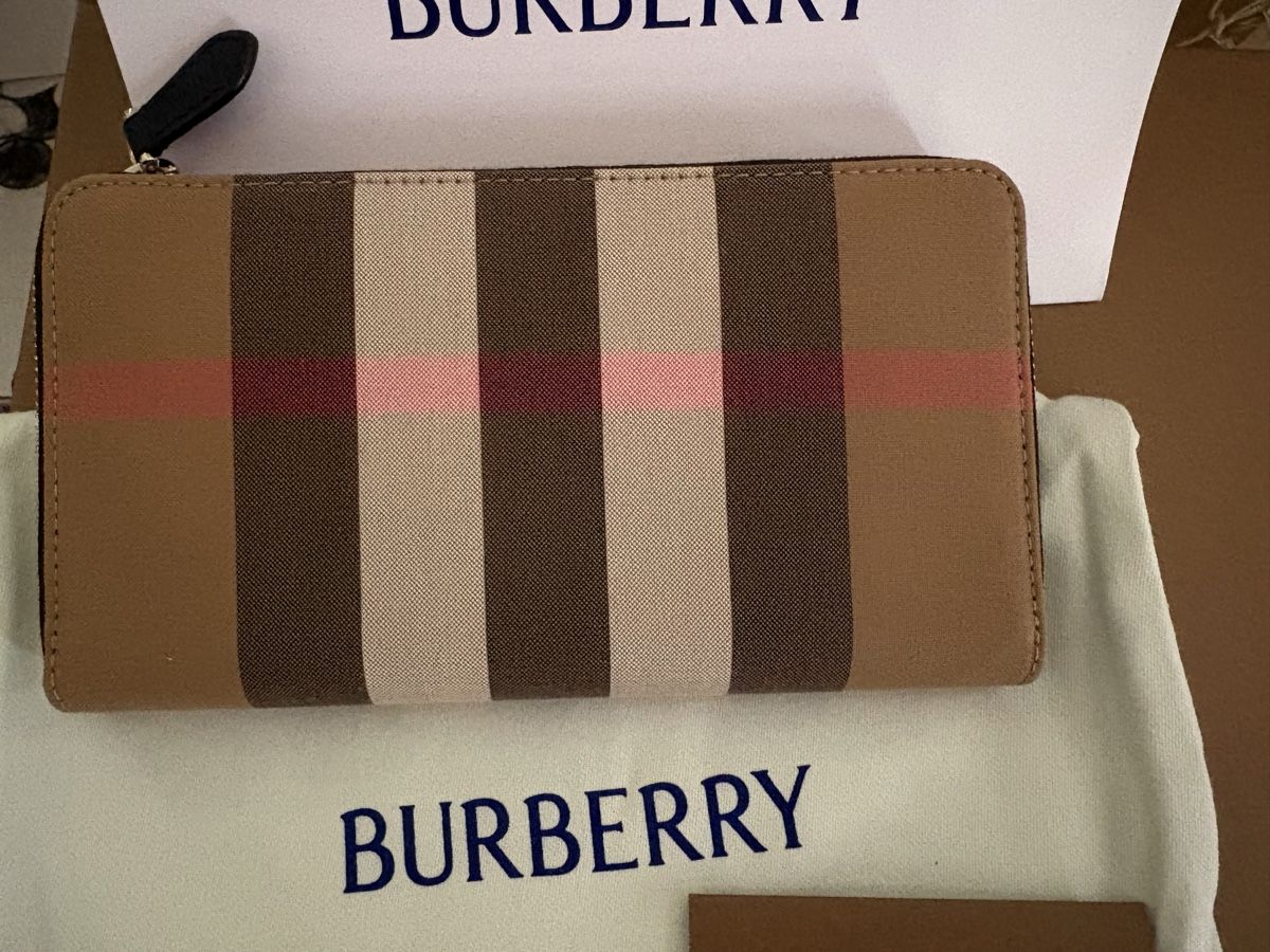 Burberry Borse da donna: 💝 BURBERRY ZIPPY CHECK NEUF  – Nuovo (secondo la descrizione) da Corin de la crête venduto da Charnel49 1
