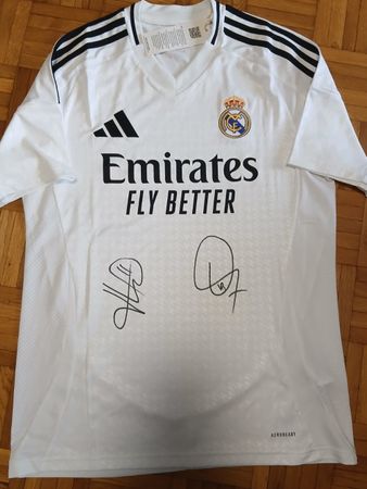 🔥SIGNED VINI & MBAPPE REAL MADRID CHAMPIONS FOOTBALL🔥