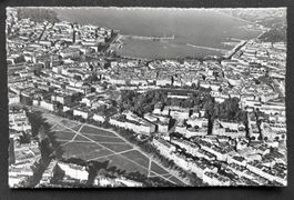 Vue aérienne de la ville de Genève, Swissair Photo, ca.1950