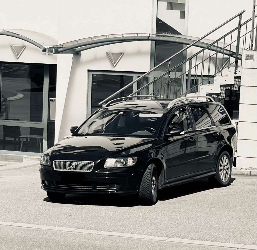 Volvo Automobili: Volvo V50 T5 AWD Summum – Difettoso da Geuensee venduto da _lolalola
