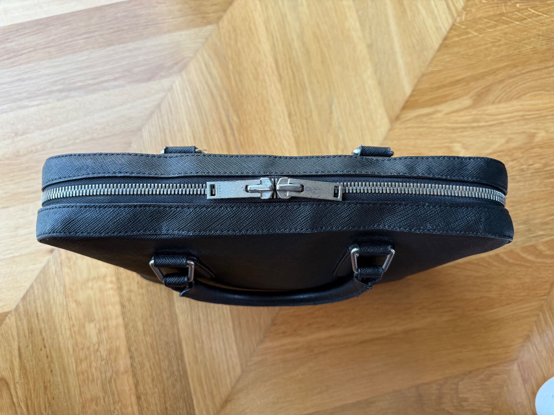 Sandro Valigie & Borse: Sandro Laptoptasche - Schwarz Unisex – Usato da Maur venduto da swisssa89 2