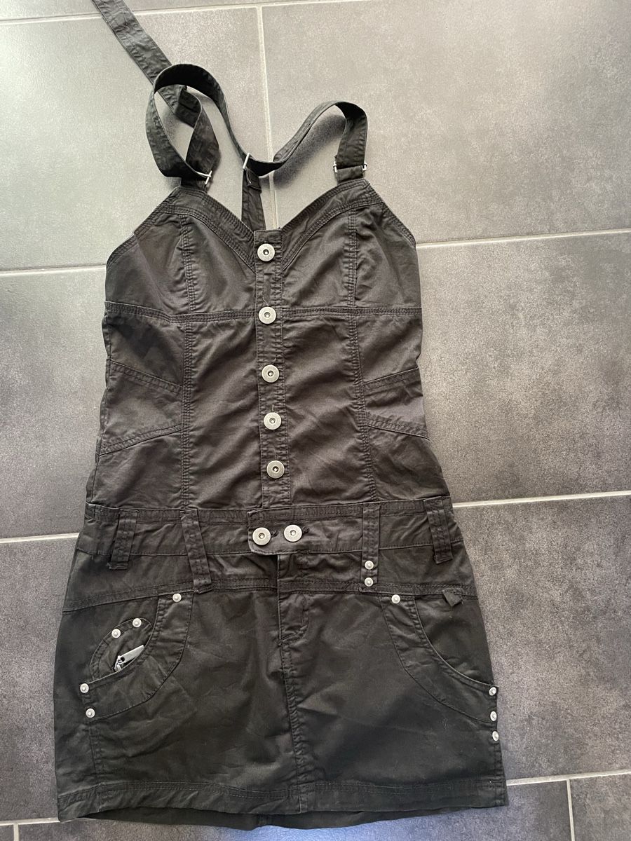 Kleider: Schwarzes Sommerkleid Gr. 36 Nieten – Gebraucht aus Goldswil von _Dudy_
