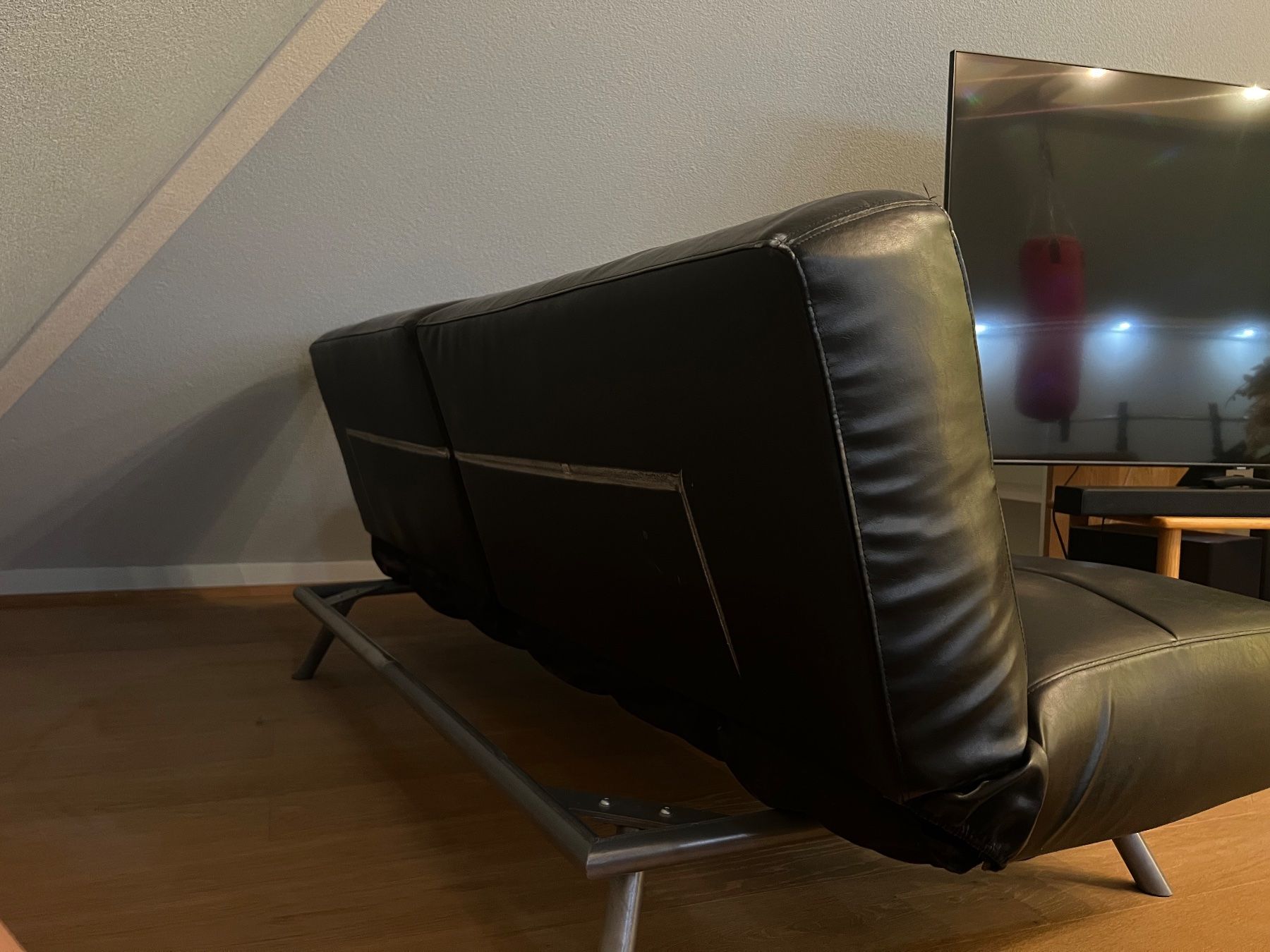 Sofas: Schwarzes Ledersofa - Top Zustand – D'occasion à Reitnau par xYosemitex 2