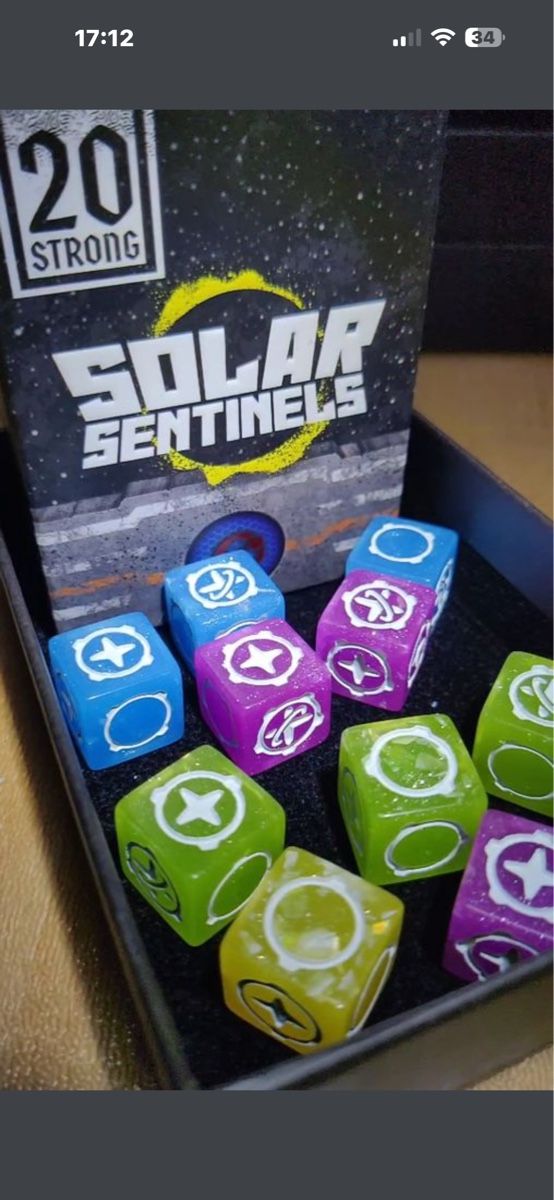 Giochi: 20 Strong - Base Game and Too Many Bones expansion - Eng – Nuovo (secondo la descrizione) da Thalwil venduto da max_xp9g 1