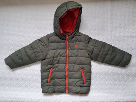 Tolle Benetton Winterjacke, olivgrün, Gr. 110
