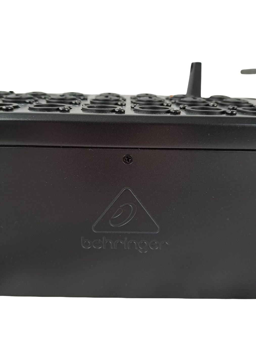 Behringer Console di mixaggio: Behringer X Air XR18 - Thon Case XR18 Bundle – Usato da Männedorf venduto da Restwert_Maennedorf 4