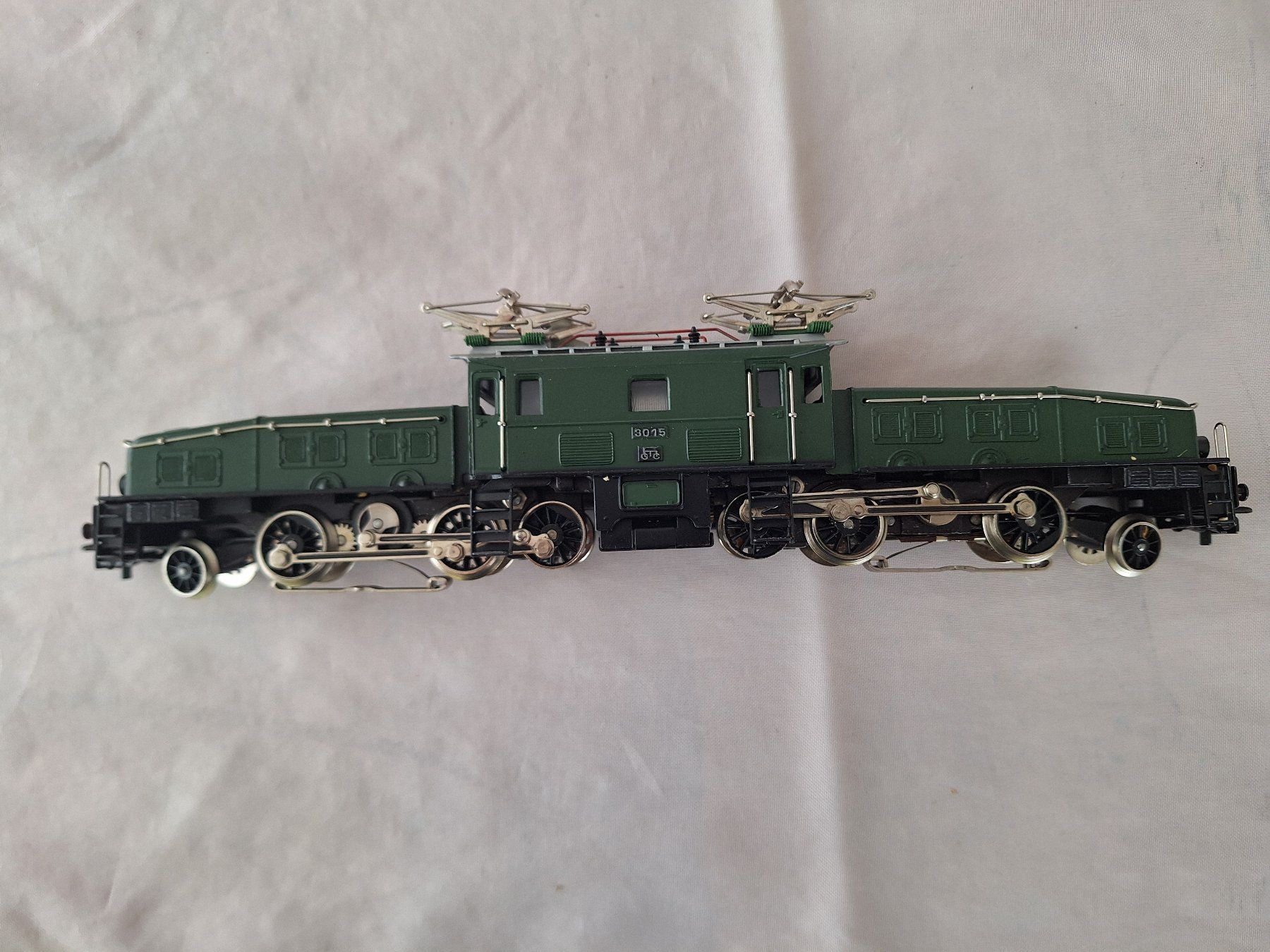 Märklin Modelleisenbahnen: Märklin H0 3015 Krokodil – Neu (gemäss Beschreibung) aus Grüningen von hci001