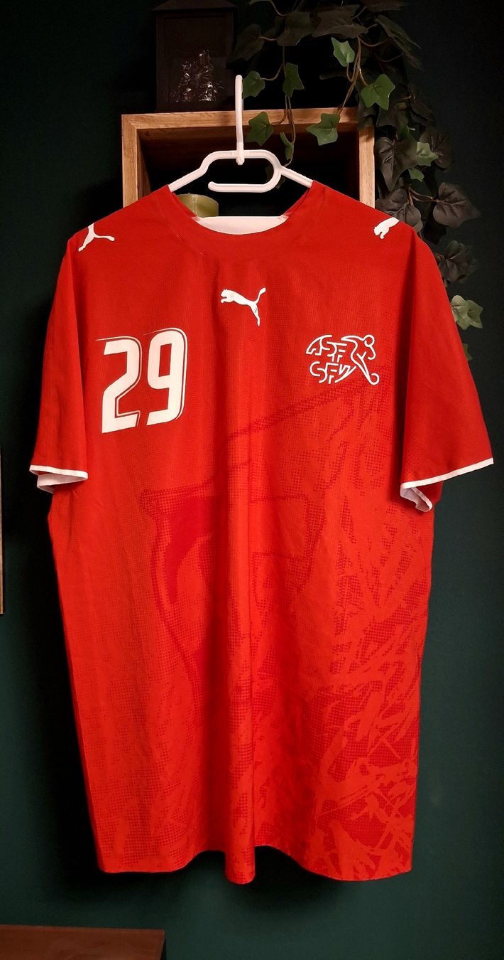Puma Leibchen & Hosen: Switzerland match worn Liechtsteiner 2006 2007 player issue – Gebraucht aus Yverdon-les-Bains von floriancharpillozart 1