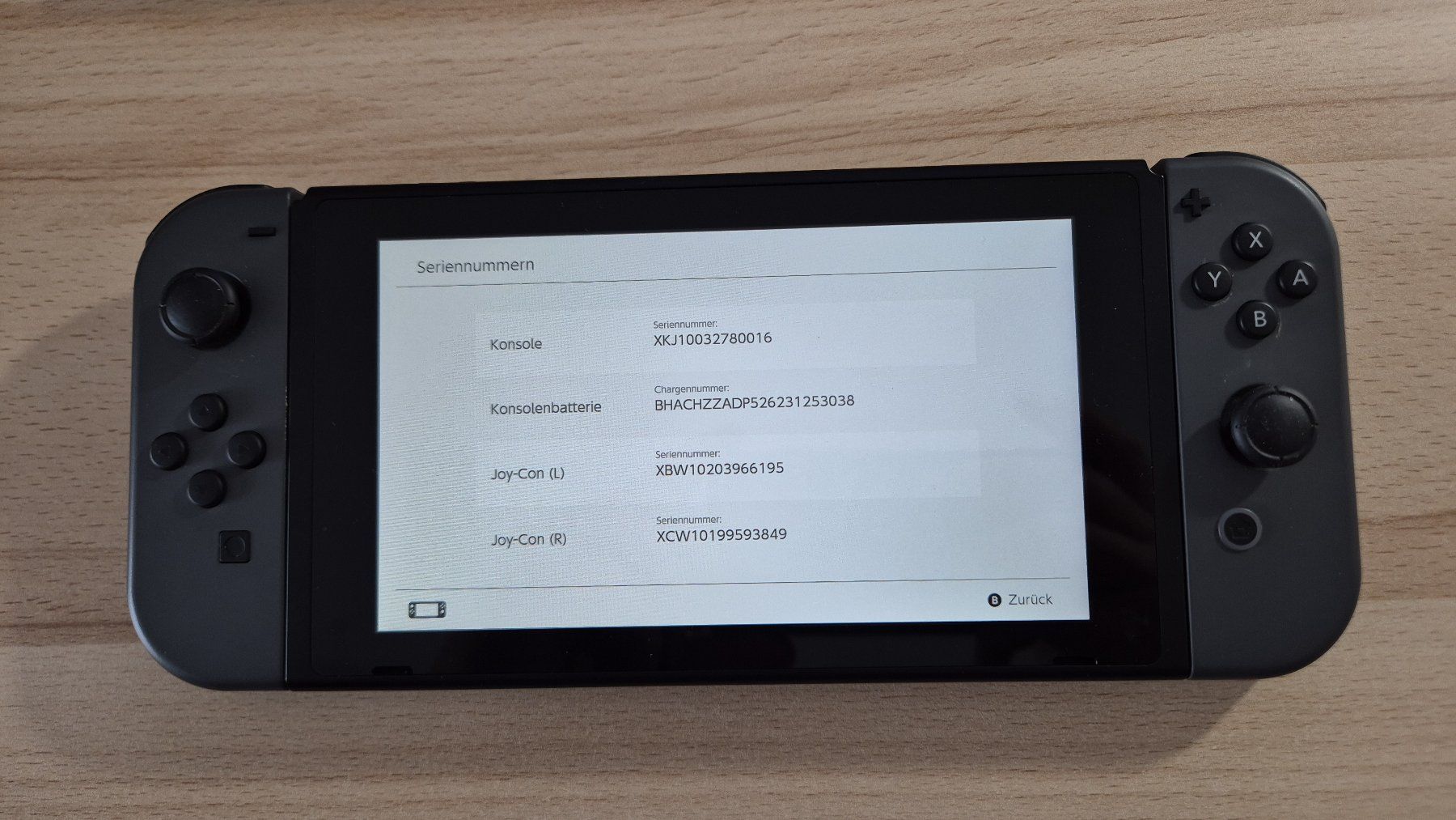 Nintendo Console: Nintendo Switch Grau 3011 – Usato da Münchenbuchsee venduto da MV_Solutions 1
