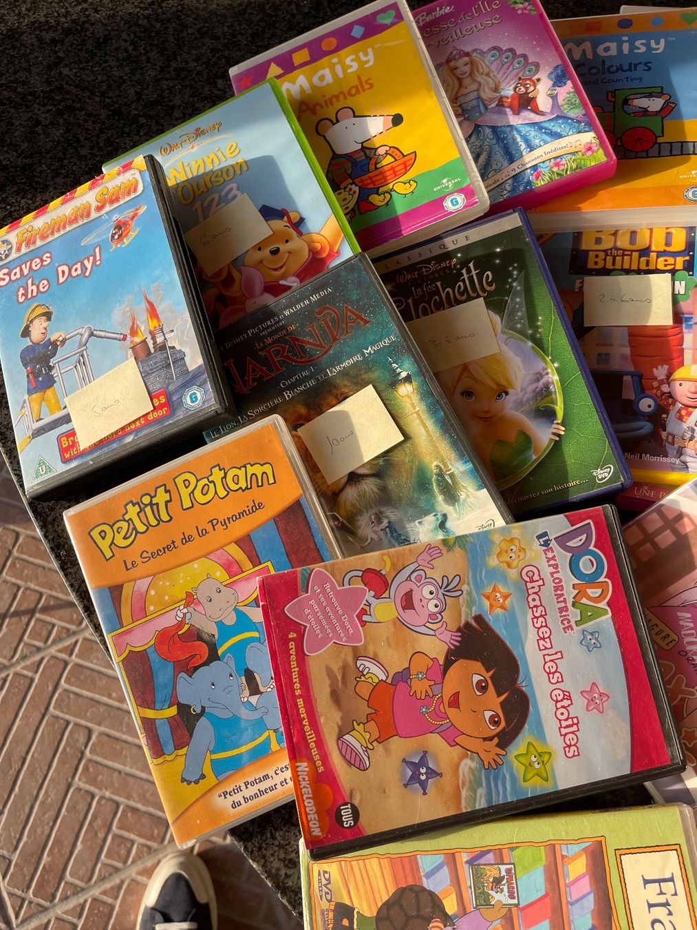 Tutti i DVDs: DVD enfants 31 DVD – Usato da La Croix (Lutry) venduto da Sporades 6