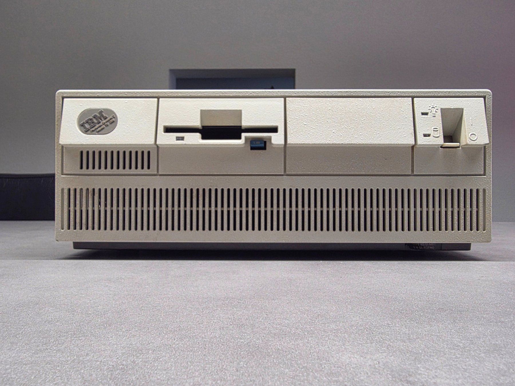 IBM PC: IBM Personal System/2 Model 70 386 – Usato da Lausen venduto da -Vendetta-