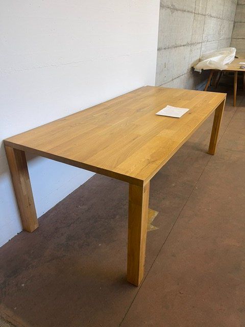 Tavoli: Neuer Tisch aus Eiche 220x100x75cm – Nuovo (secondo la descrizione) da Rekingen AG venduto da samu7700 2