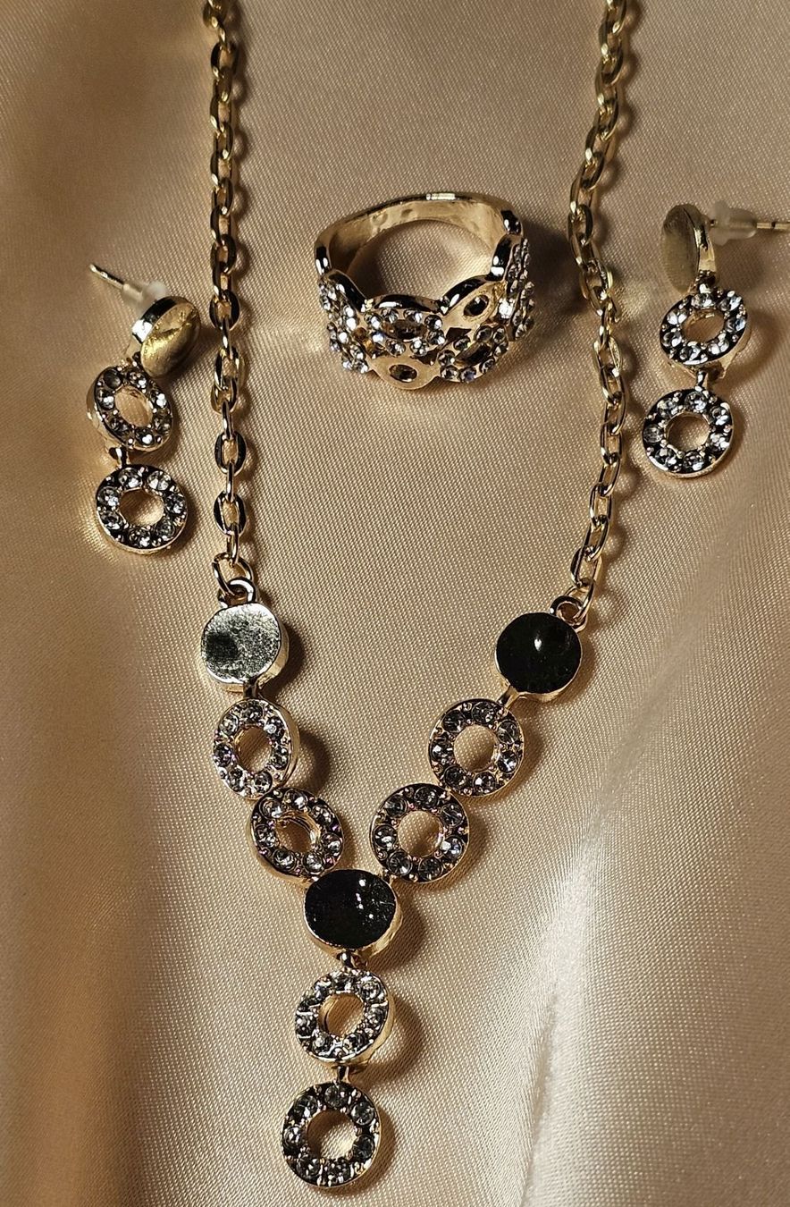 Altri gioielli: Modeschmuck Set 3-tlg Gelbgold – Nuovo (secondo la descrizione) da Grenchen venduto da dar_6d52 1