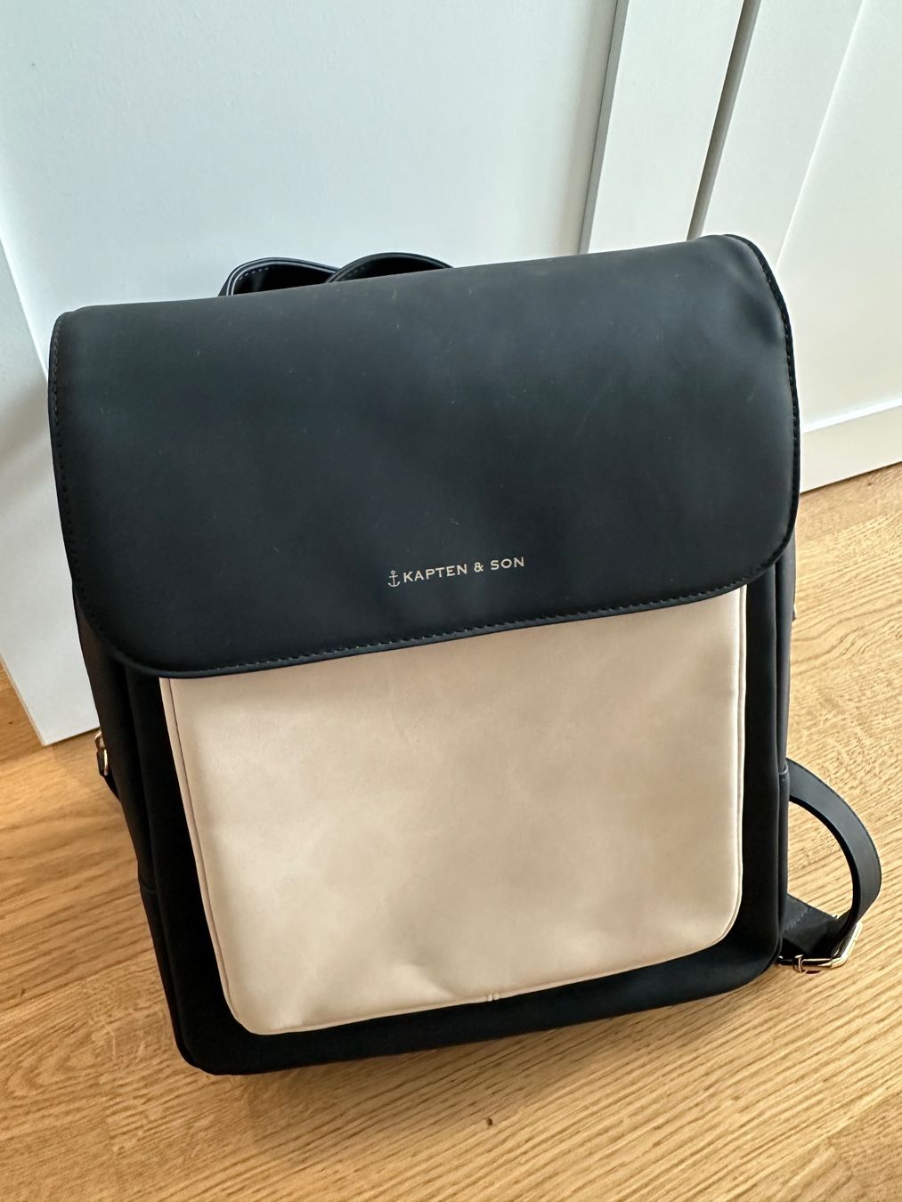 Kapten & Son Zaini: Kapten & Son Rucksack Tromso Small – Nuovo (secondo la descrizione) da Oberriet SG venduto da Demi_H