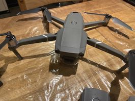 DJI Mavic 2 Pro, fly more combo.