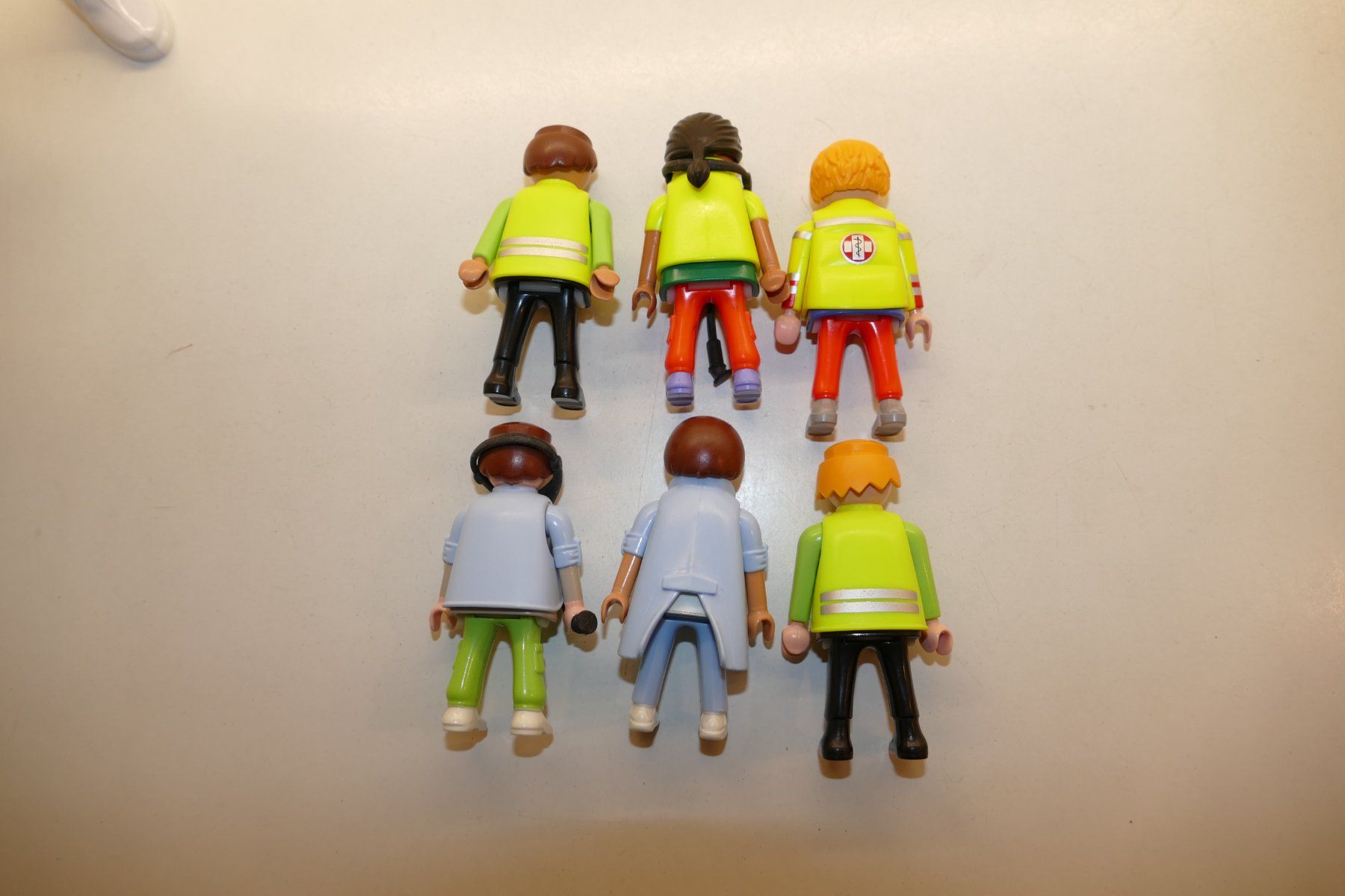 Playmobil Spielzeuge: Playmobil: 6xFiguren Einheit 6 – Gebraucht aus Niederhasli von rail-duerst 1