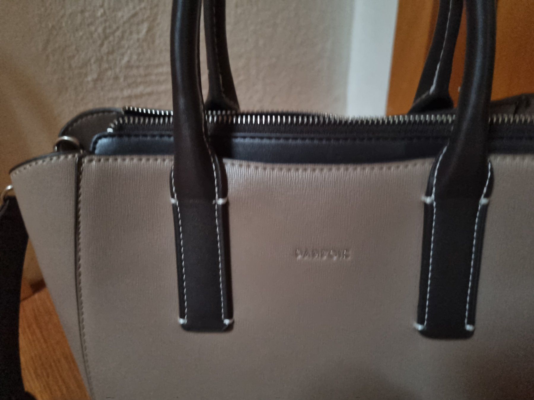 Borse da donna: RARFOIS Handtasche, taupe – Usato da Vättis venduto da cala010 1