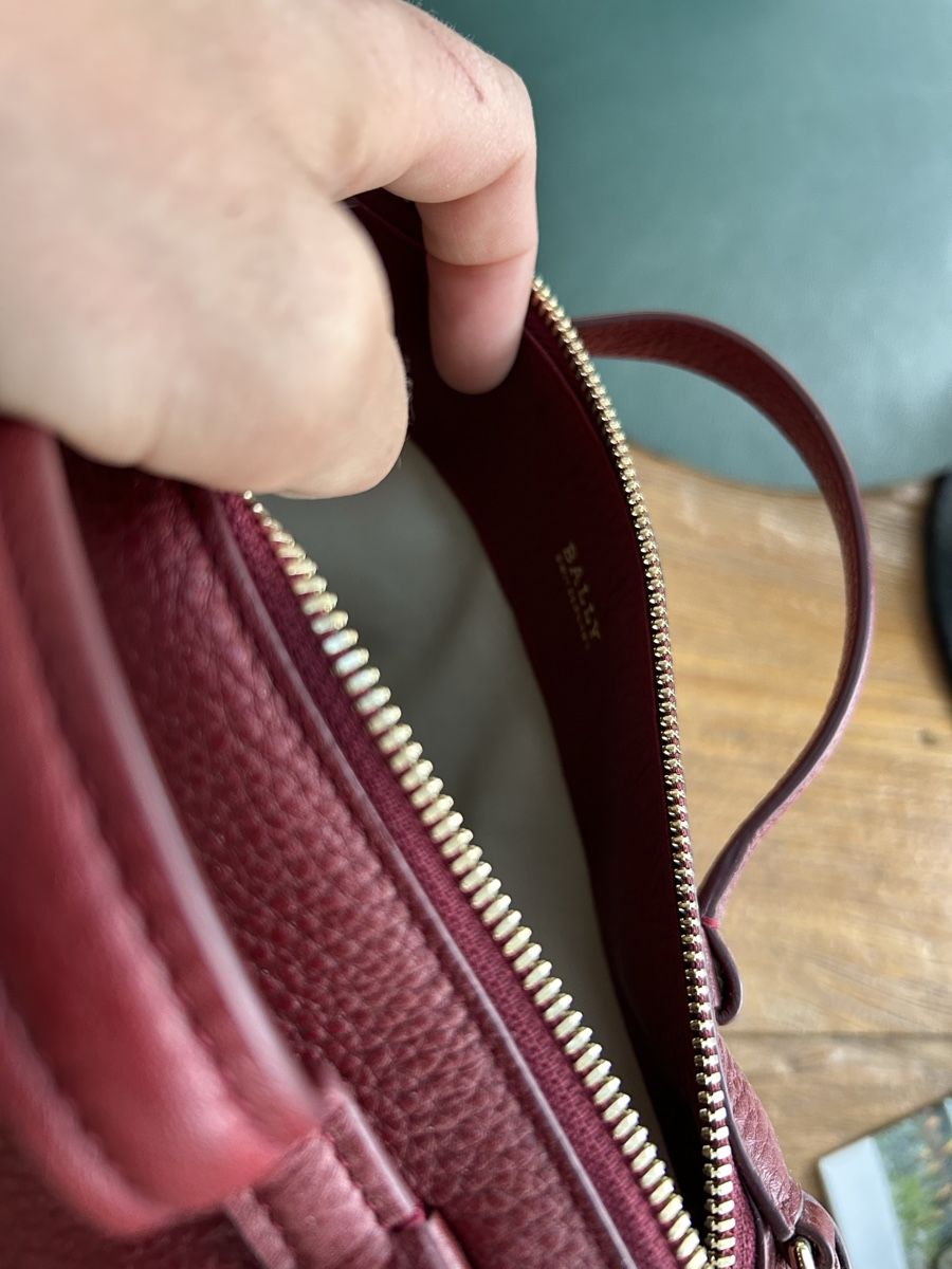 Bally Taschen für Damen: Bally Handtasche Ledertasche Beuteltasche dunkelrot – Neu (gemäss Beschreibung) aus Trin von kreadiva 5