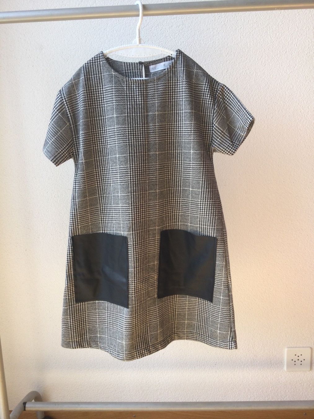 Zara Vestiti & Gonne: Mädchen Zara Kleid, Gr 140 – Usato da Zürich venduto da ShadowVorlon