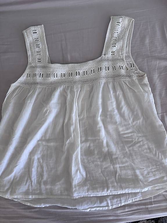 Zadig & Voltaire Top: Zadig Voltaire taille M coton tulle – Usato da Lausanne venduto da SandrineJavelot