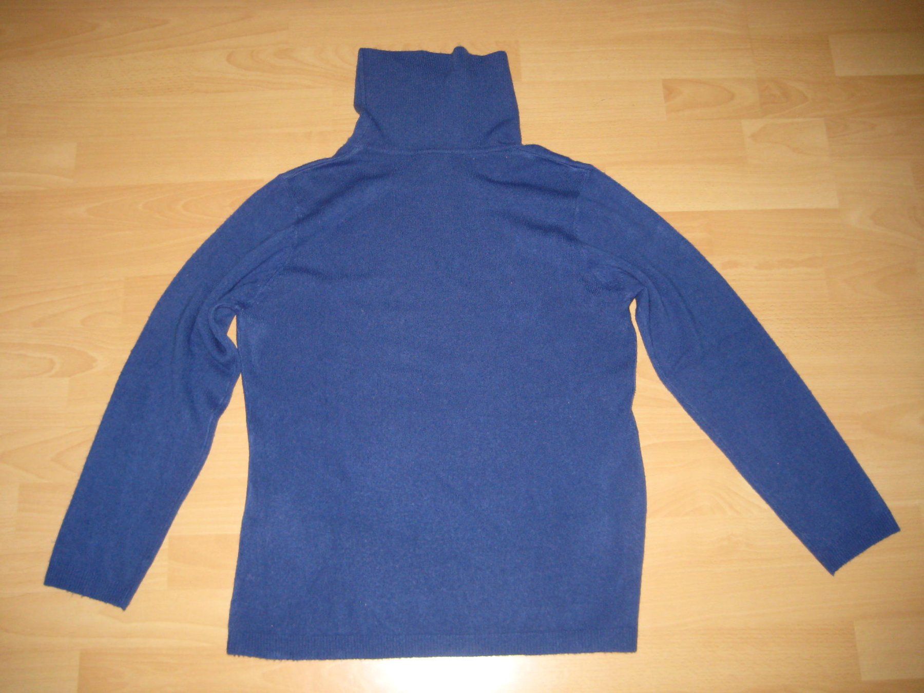 Maglioni & Felpe: Blauer Rollkragenpullover Gr. M – Usato da Greifensee venduto da Janali01 1