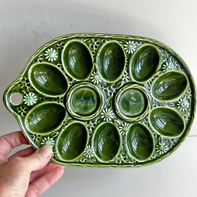 Elettrodomestici da cucina: Vintage Green Ceramic Egg Tray with Two Blue Chicken Shakers – Usato da Oberägeri venduto da Theonose74 3