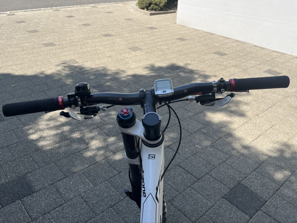 Cannondale Vélos: Cannondale Fully MTB (Grösse S) – D'occasion à Rain par Ann_tl8m 4