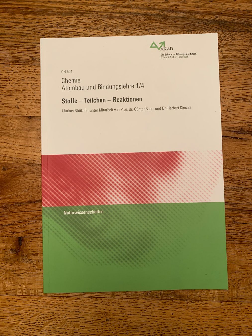 Libri: Atombau und Bindungslehre – Usato da Binningen venduto da lea_5mf8 1