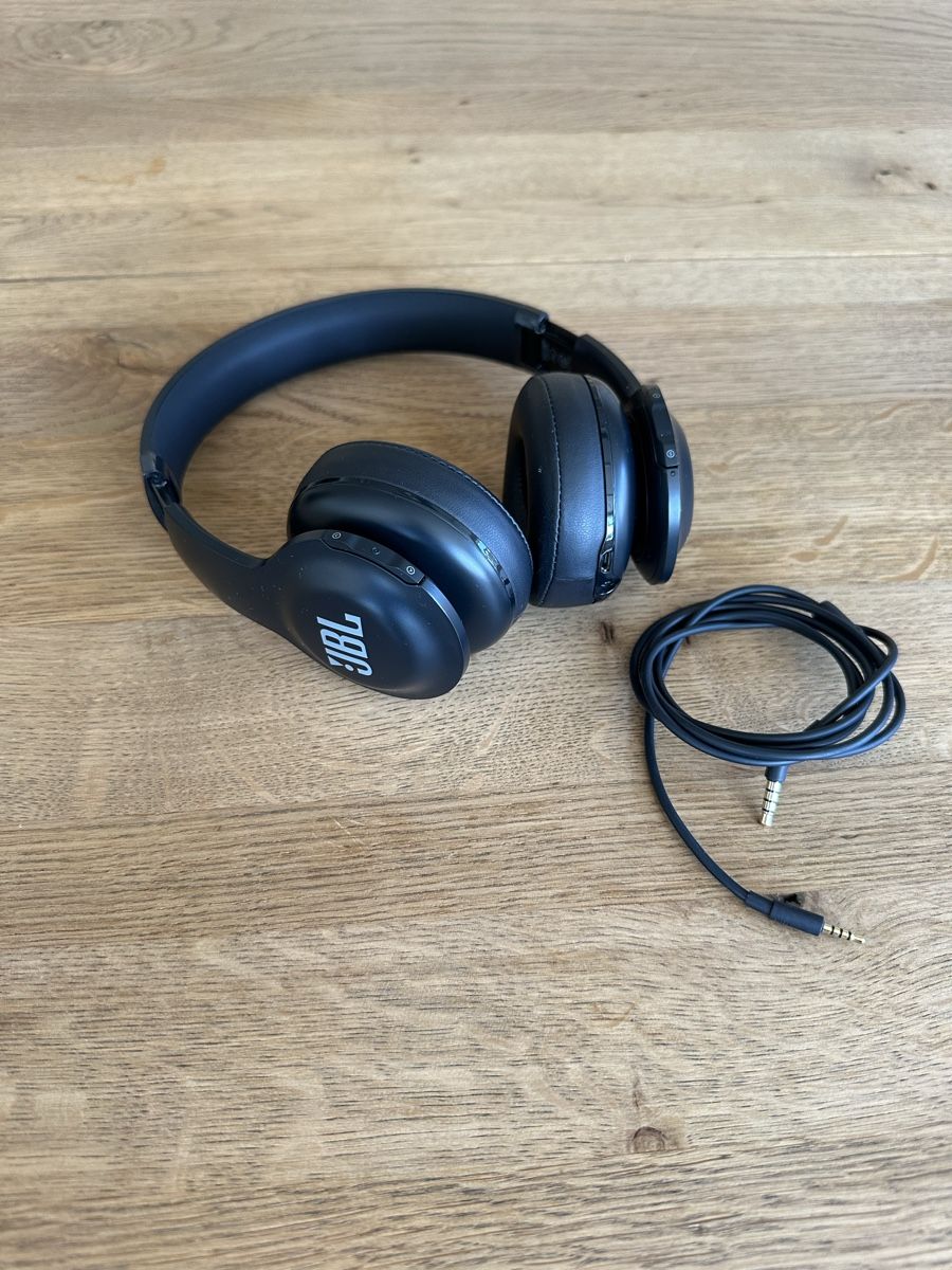 JBL Cuffie: JBL EVEREST 300 Bluetooth Kopfhörer – Usato da Zihlschlacht venduto da boost_is_all