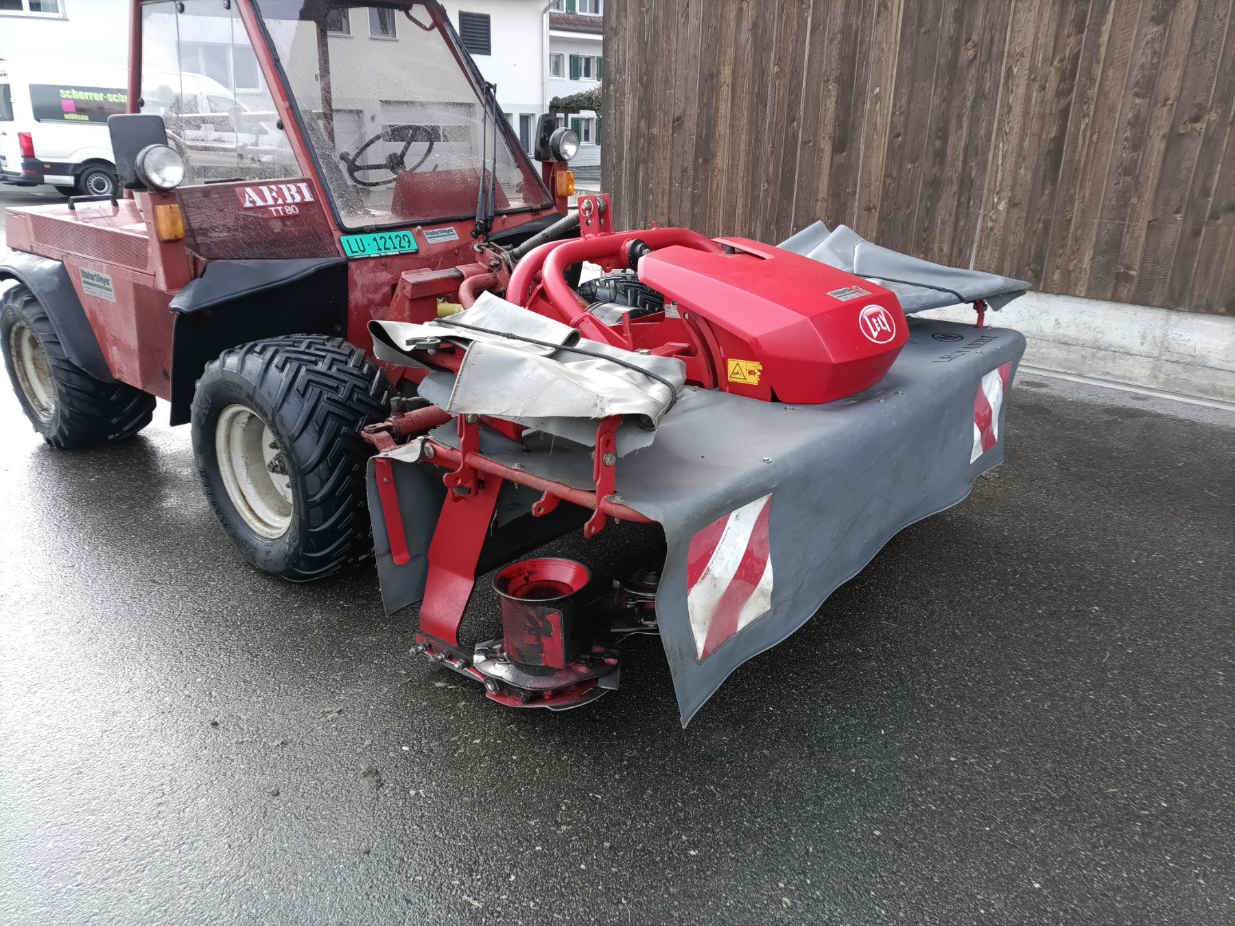 Lely Tutte le macchine: Scheibenmähwerk Lely – Usato da Ettiswil venduto da naturpower