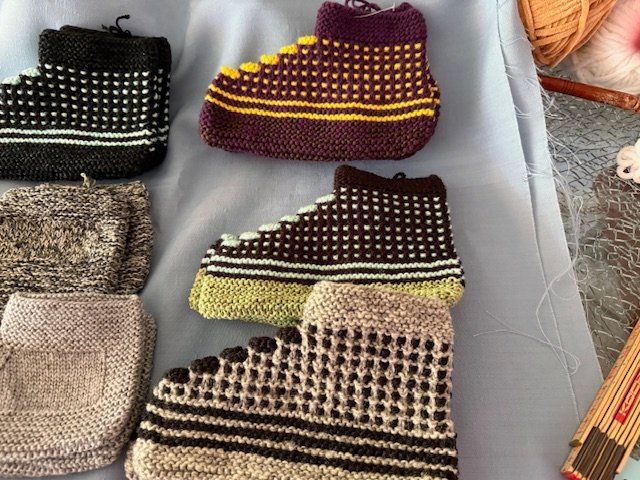 Scarpe da donna: Aktion Winterfinken Handarbeit – Usato da Basel venduto da Dylan1994 1