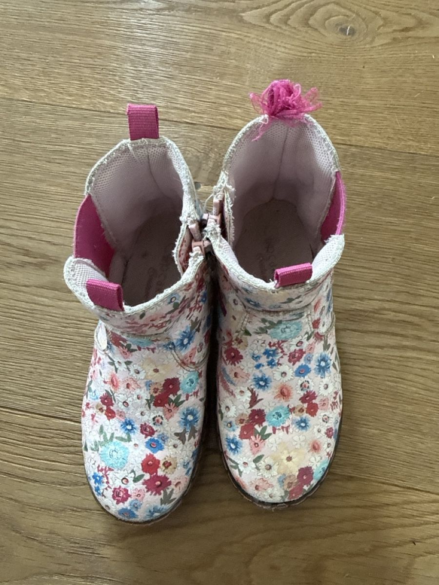 Scarpe per ragazze: Kinder Stiefel bunt Gr.  27 – Usato da Zweisimmen venduto da Fabianrieben