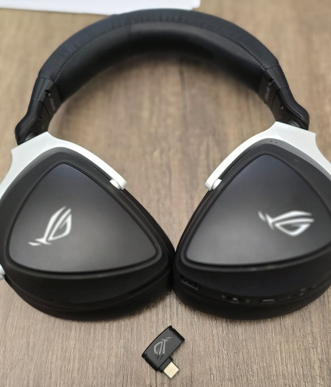Asus Cuffie: ASUS ROG Delta S Wireless Gaming – Usato da Urtenen-Schönbühl venduto da vok_qw7w 1